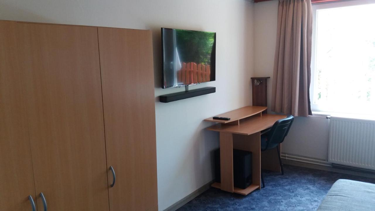 Panorama Apartmanhaz 艾斯特根 外观 照片